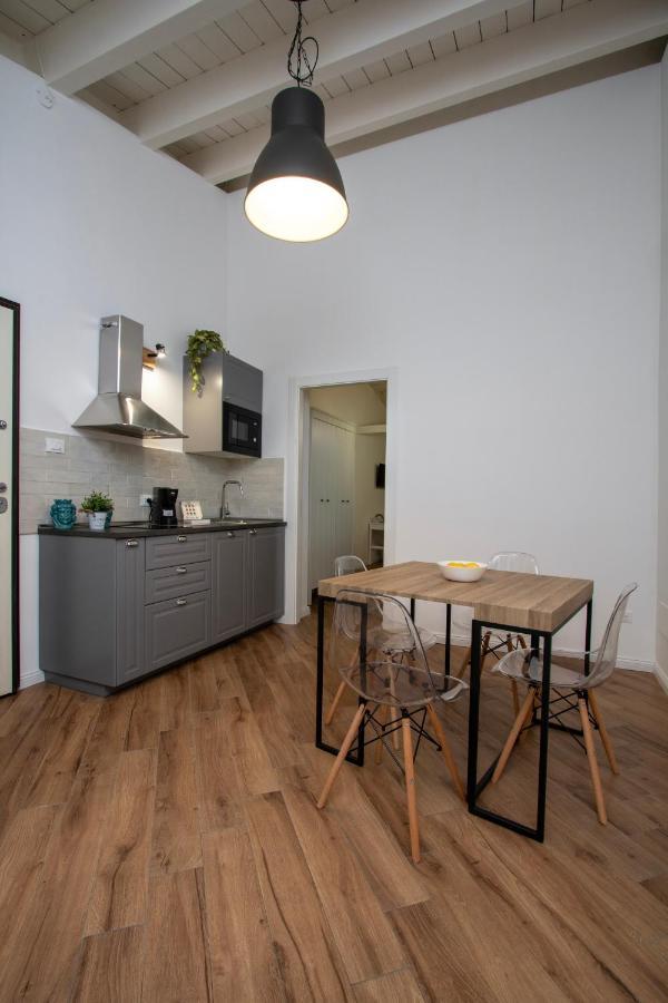 Cortile Del Greco Apartments Palermo Bagian luar foto