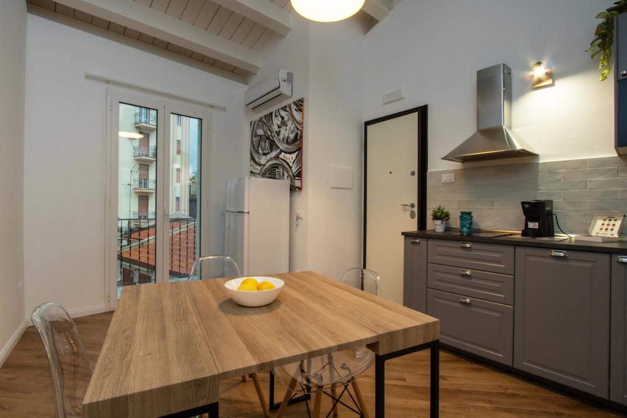 Cortile Del Greco Apartments Palermo Bagian luar foto